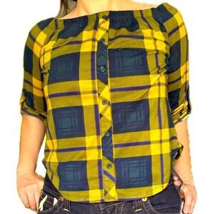 Ambiance - Small off the shoulder top